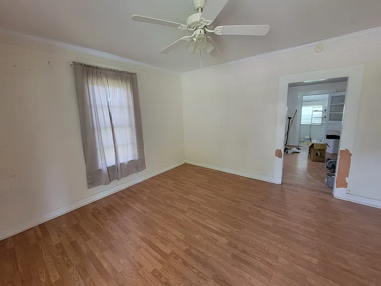 703 W Covington Ave — Photo 3