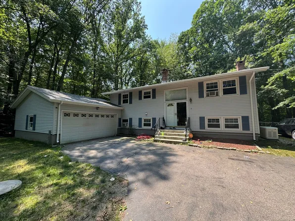 8 Pheasant Run Drive, Ledyard, CT 06335