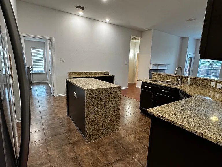 3501 Amador Dr — Photo 14