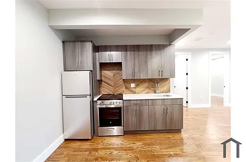 2021 Arthur Ave Photo 1