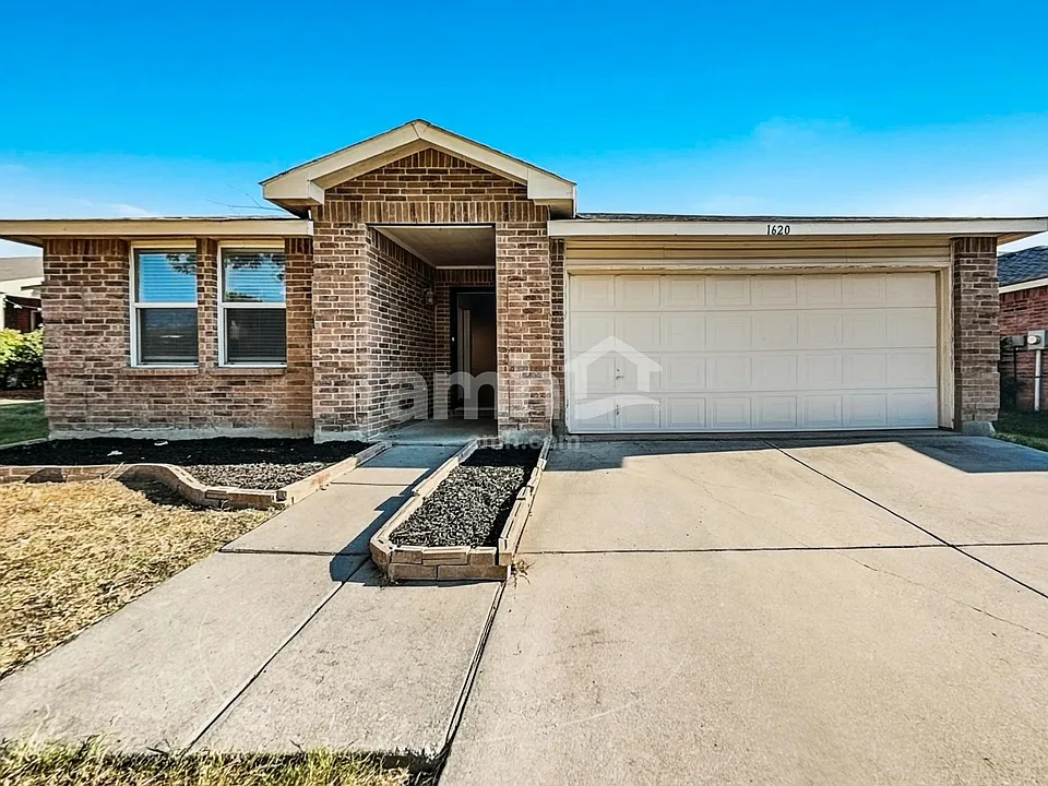 1620 Baxter Springs Dr