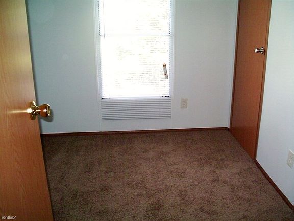 5th image of 293 Point West Ii