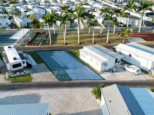 11531 Papershell Dr, Fort Myers, FL 33908