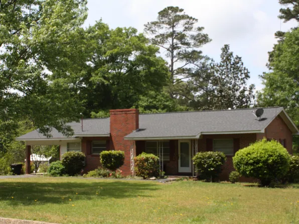 216 Gilham Rd, Roanoke, AL 36274