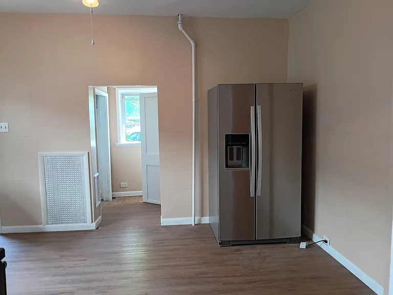 2116-2118 Farr St #1 — Photo 3