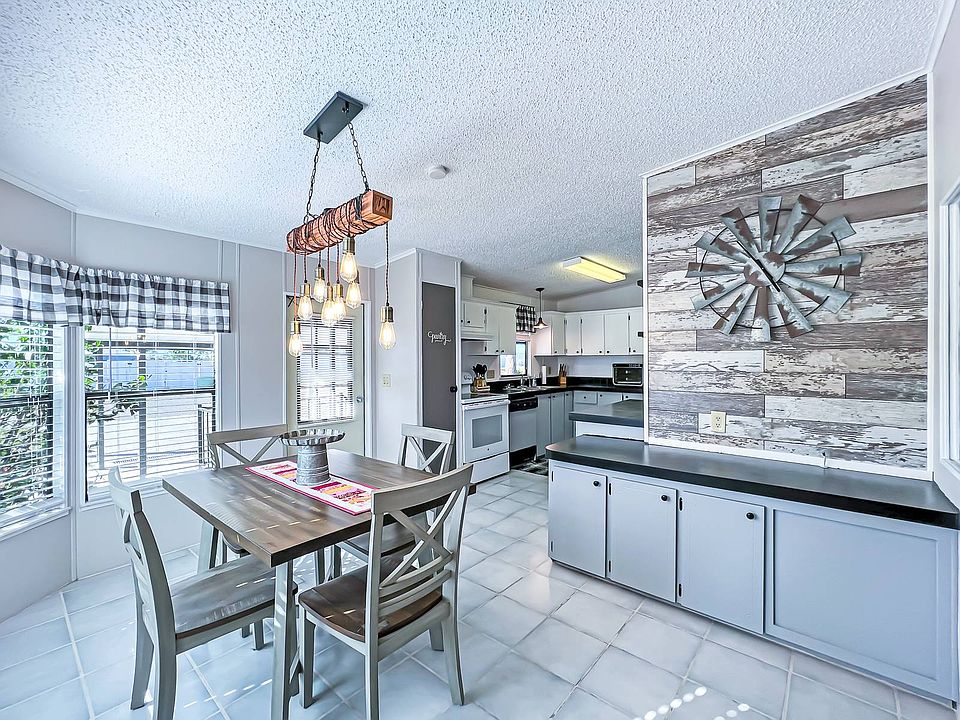 1st image of 10800 Lakewood Shores Cir #40-R