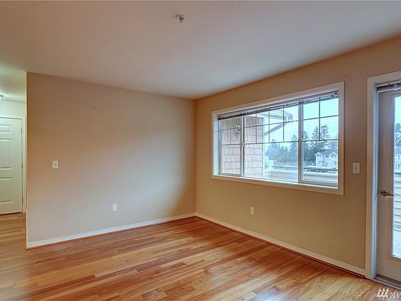 4th image of 13422 97th Ave E Unit 304