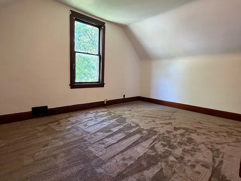 1305 N Church St — Photo 13