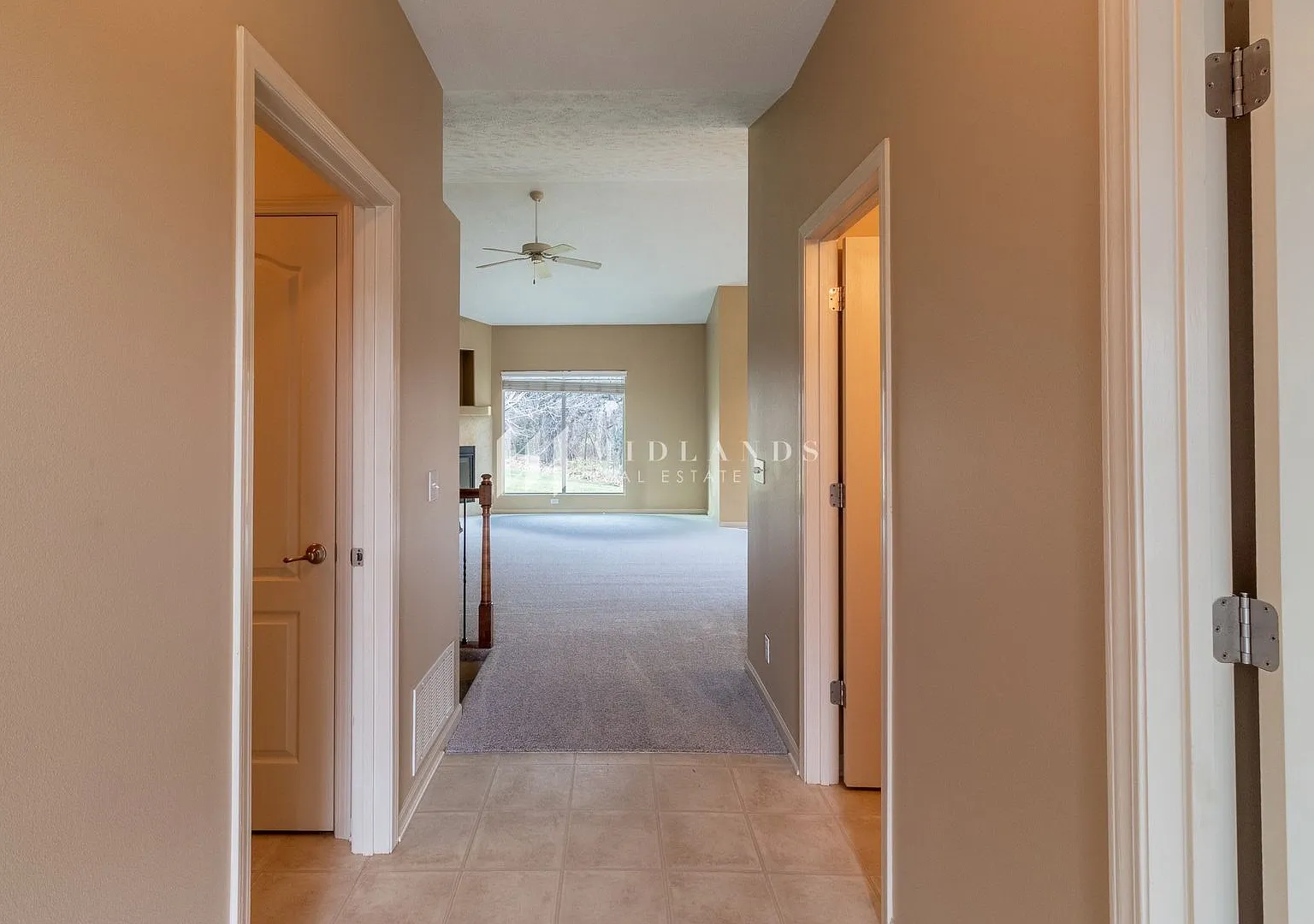 Ranch Villa — Photo 2