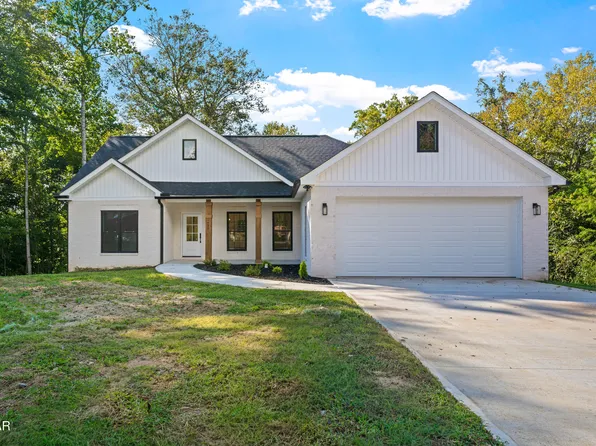1430 Beechtop Ln, Kodak, TN 37764