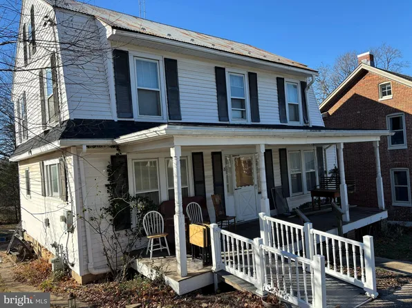 18 W George St, Westminster, MD 21157