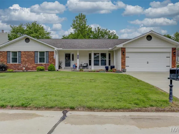 602 Settlers Cir, Saint Peters, MO 63376