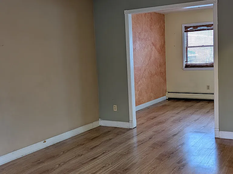 57 Waldron Ave — Photo 3