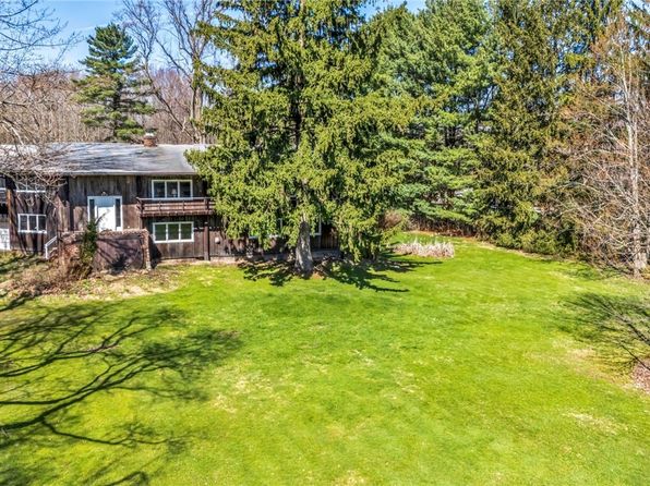 5127 Rootstown Rd, Ravenna, OH 44266