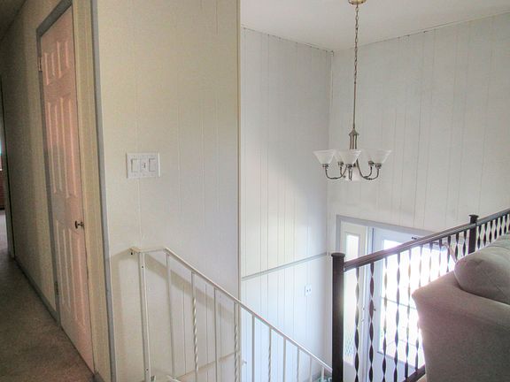 4th image of 1245 Utopia Ln