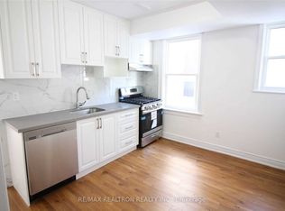 231 Christie St #2-C02, Toronto, ON M6G 3B5