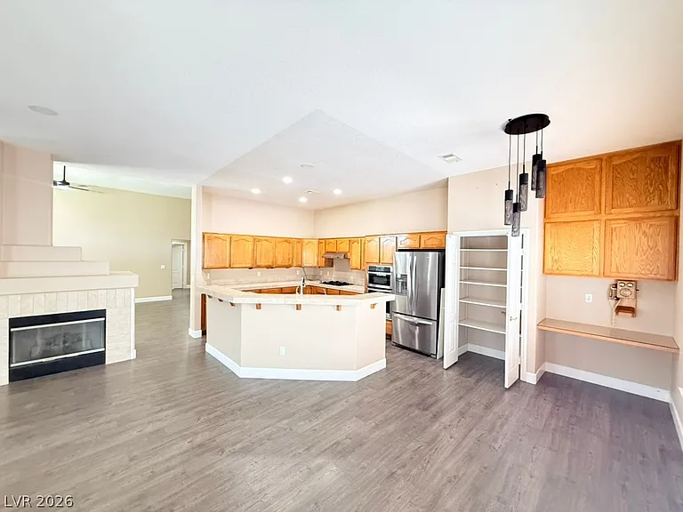 275 Macsnap Ave — Photo 8