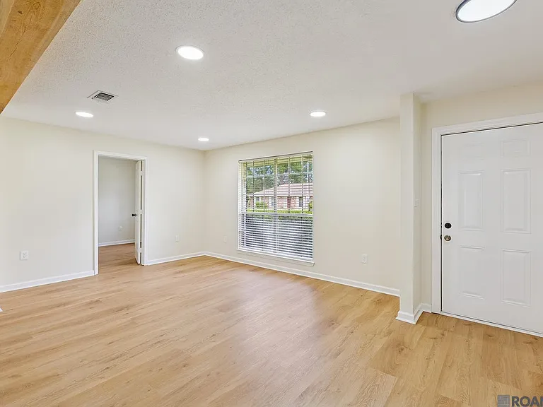 9888 Grand Teton Ave — Photo 13