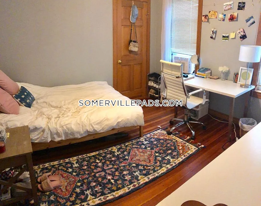 36 Sunset Rd #1
