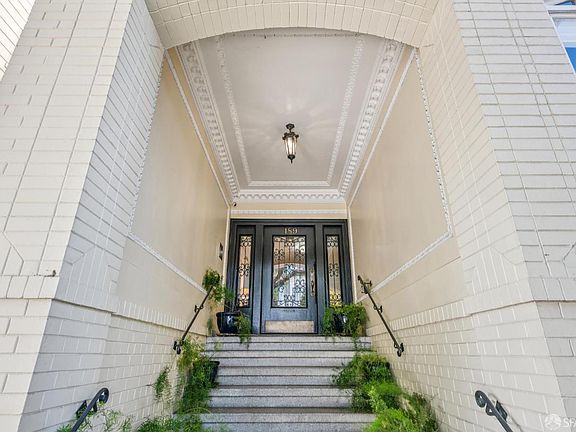 3rd image of 189 Commonwealth Ave APT 3