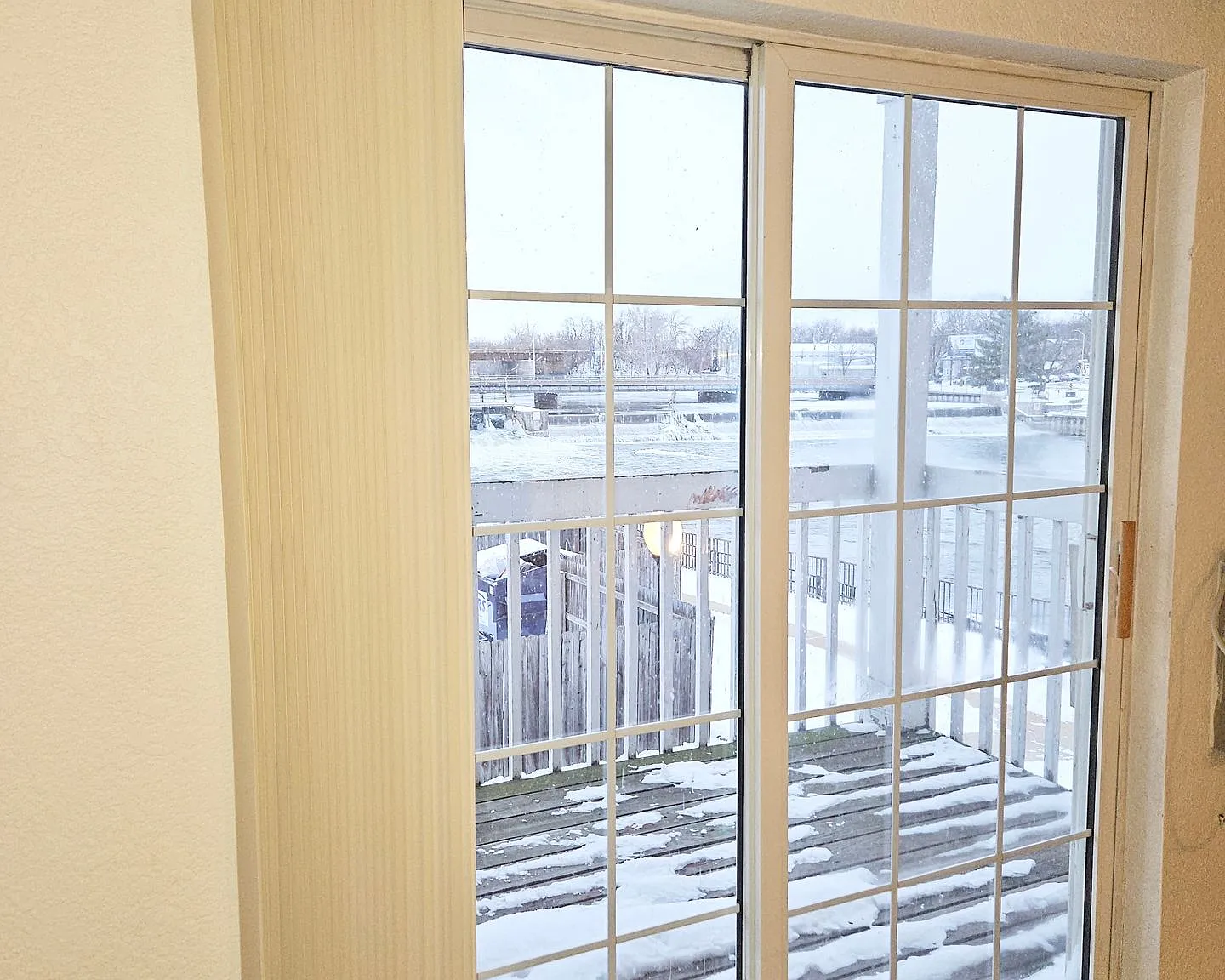River Terrace Apartments — Photo 4