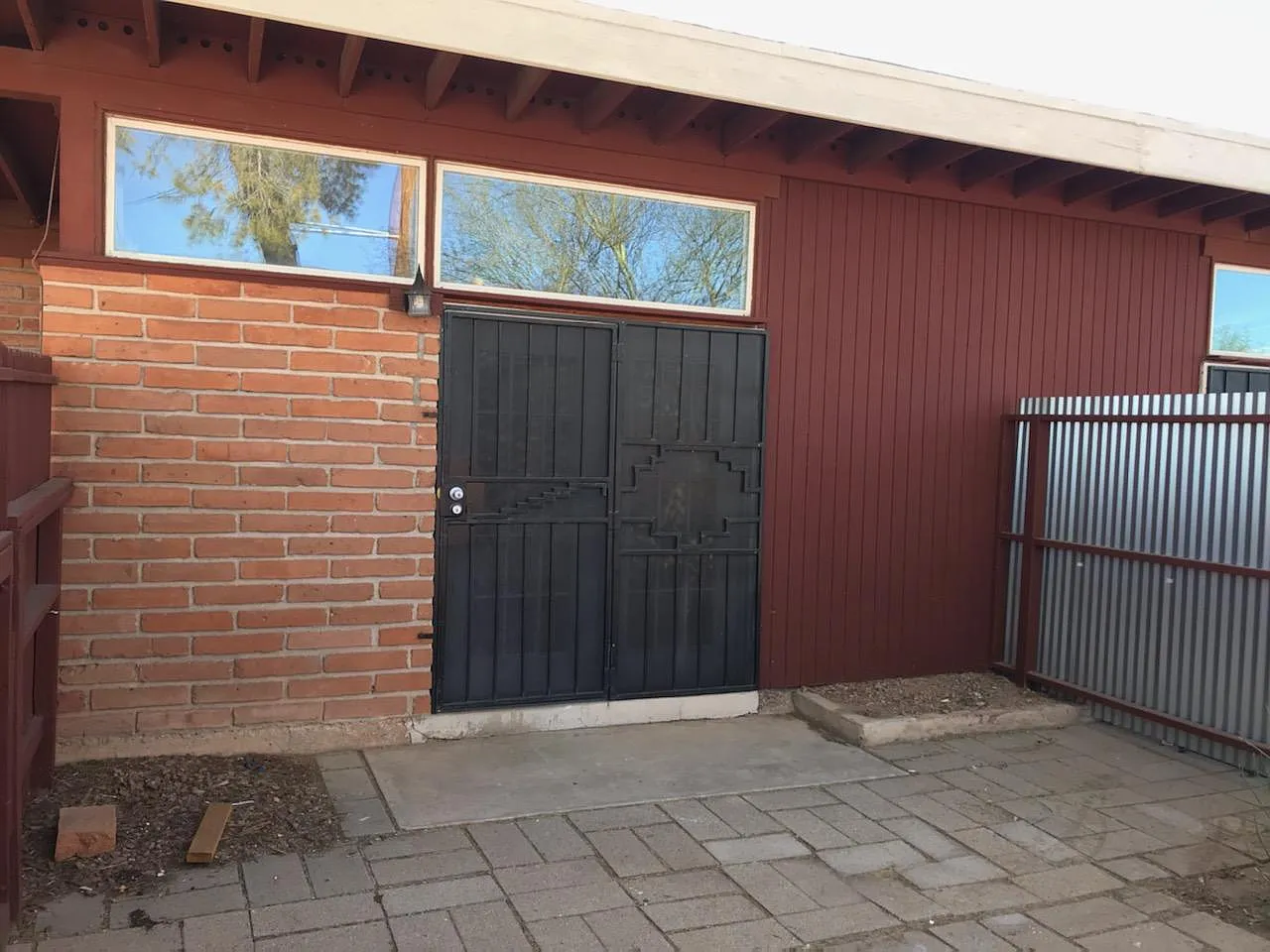1210 E Prince Rd — Photo 2