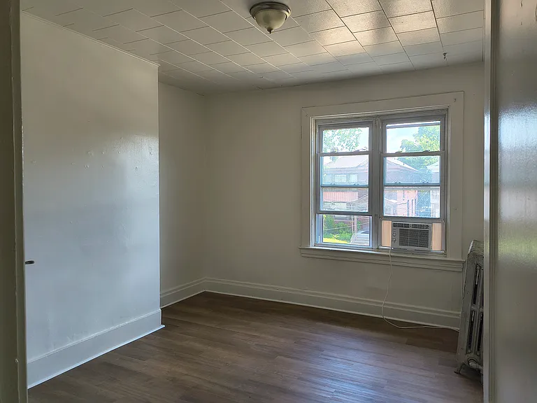2316 Sherbrook St #2 — Photo 8