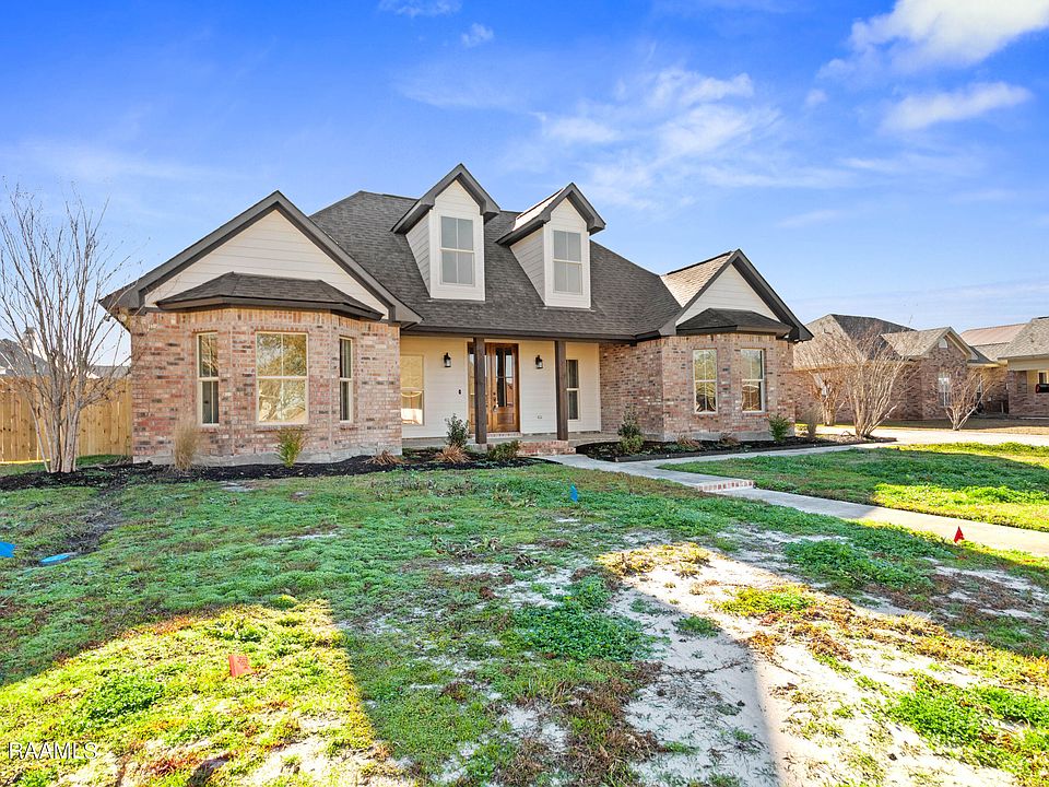 1st image of 517 Brooke Dr