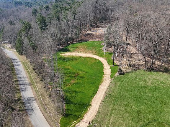 2nd image of 125 Powder Hollow Rd