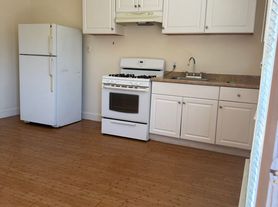 405 E Cook St, Santa Maria, CA