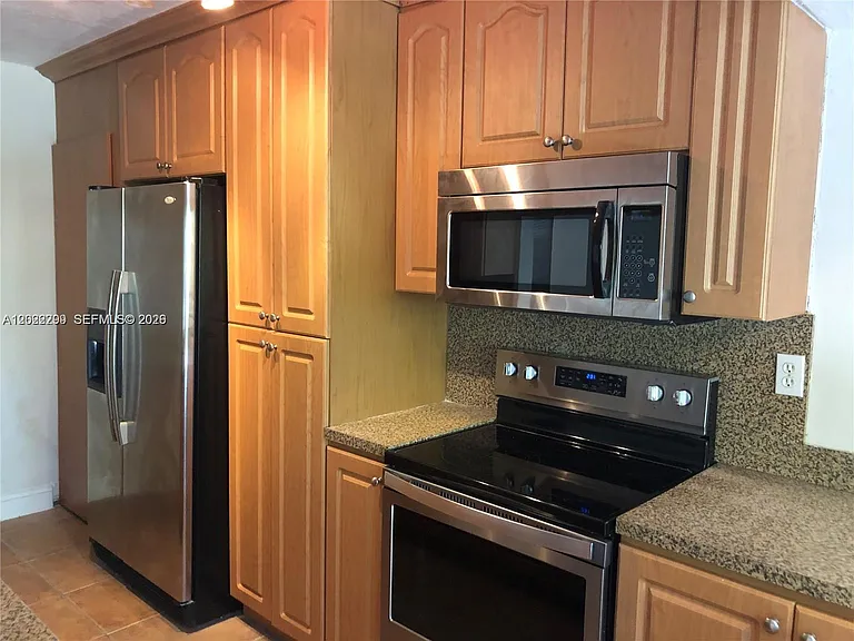 12037 SW 110th Street Cir S #12037 — Photo 4