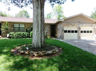 128 Grandcove Ln, Oak Ridge, TN 37830