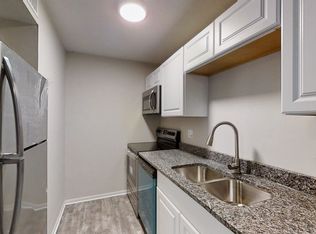 Newly Renovated 3 Bedrooms!, Carbondale, IL 62901