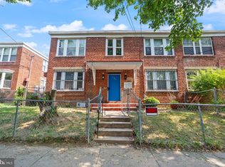 121 Galveston Pl SW APT 2, Washington, DC 20032