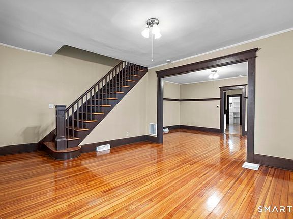 3rd image of 48 Riverview Place