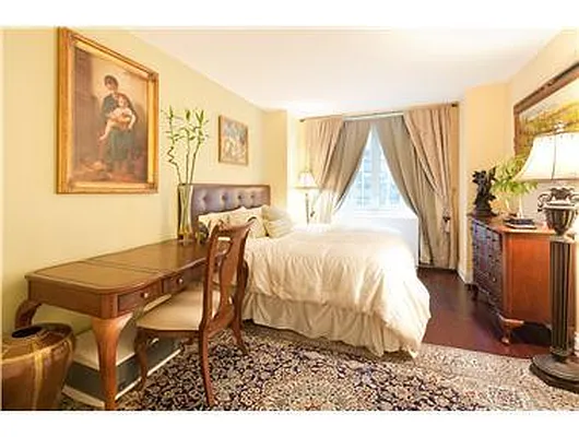 Rented by Douglas Elliman | media 20