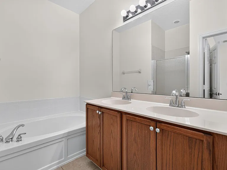 158 W Thatch Palm Cir — Photo 24