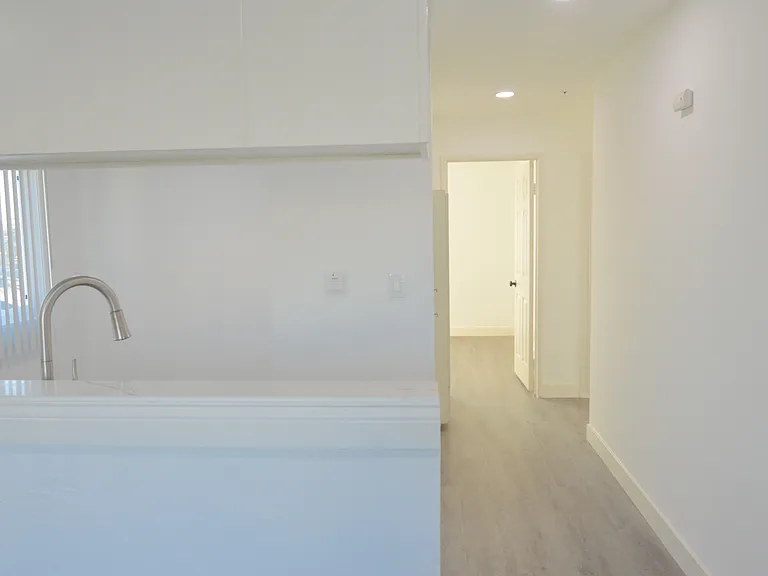 11968 York Ave #8 — Photo 14