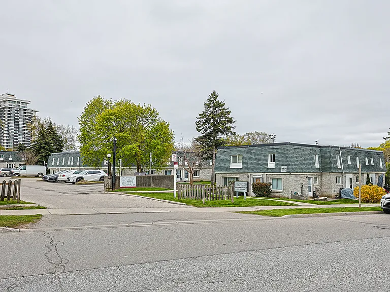 1350 Winding Trl — Photo 15