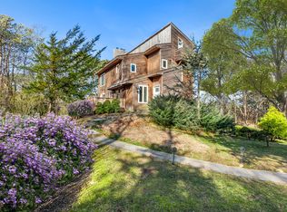 49 Peconic Rd, Southampton, NY 11968