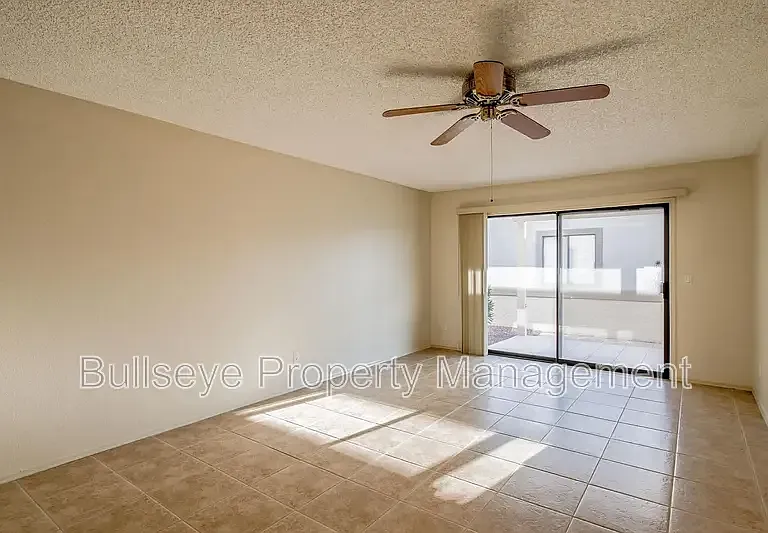 18624 N 93rd Ave — Photo 9