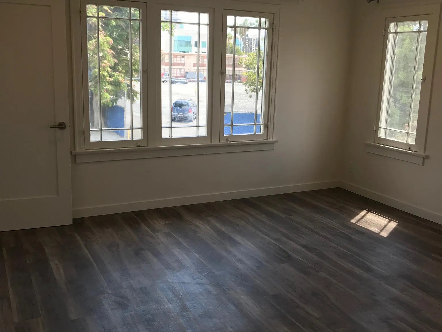 1 bed, 725 sqft, $2,375 — Photo 3
