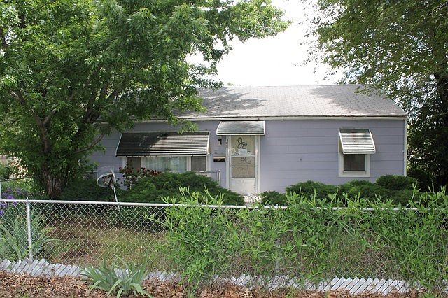 1st image of 406 Hillcrest St