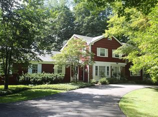 25 Blair Rd, Armonk, NY 10504