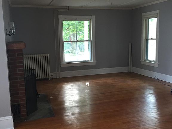 3rd image of 9 Goodrich St