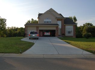 6689 Steamboat Springs Dr, White Lake, MI 48383
