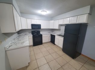1322 5th Ave S APT 4, La Crosse, WI 54601
