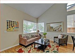 4th image of 1234 Littleton Dr