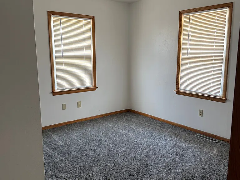 503 E Oliver St — Photo 25