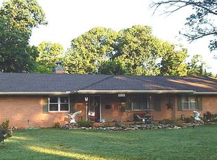 712 Sugar Maple Dr, Ponca City, OK 74604